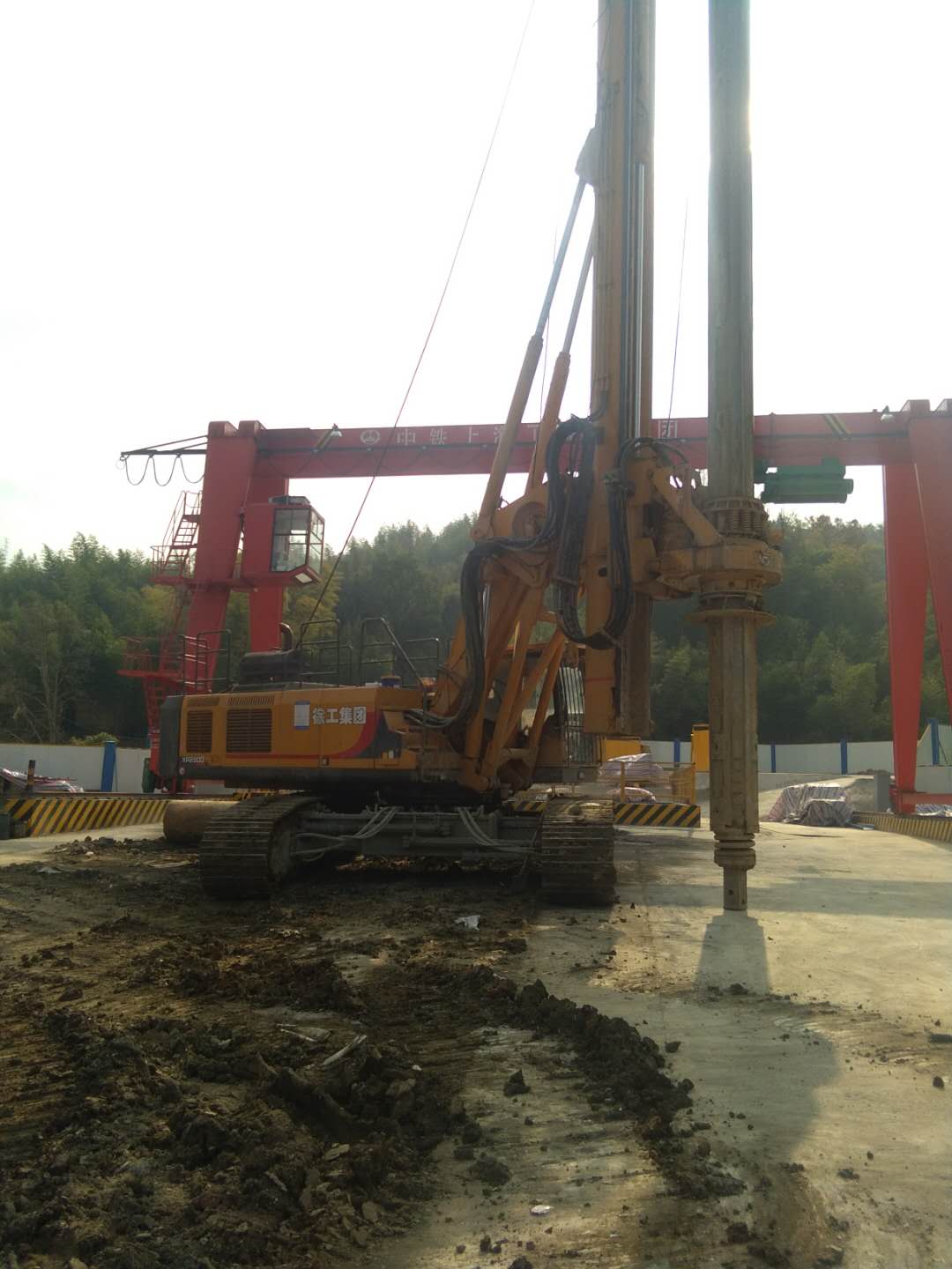 南京無(wú)限達杭州地鐵施工旋挖鉆機打樁案例
